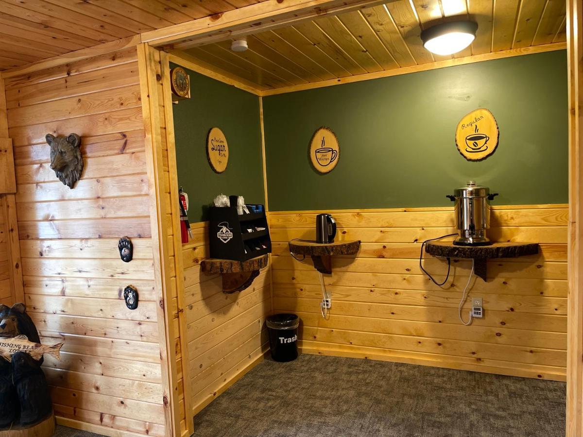 The Fishing Bear Lodge アシュトン エクステリア 写真